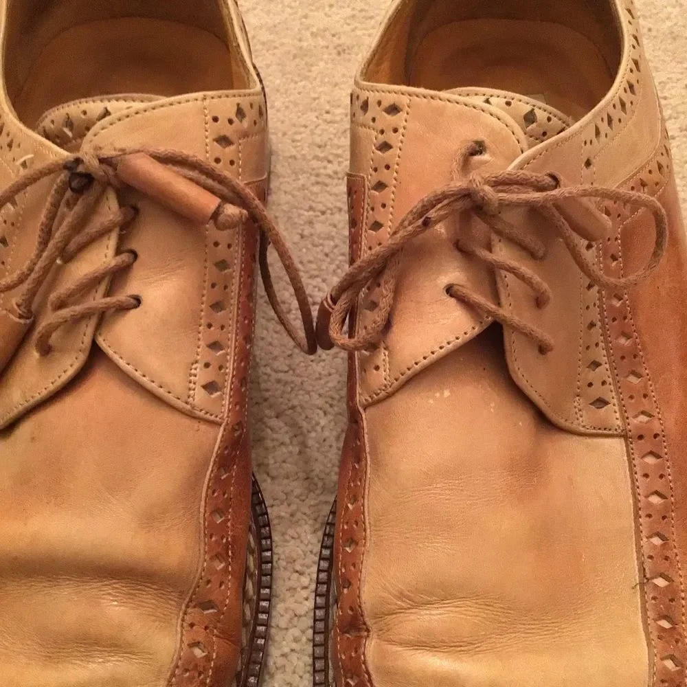 Mezlan Costa Two-Tone Wingtip Oxford
